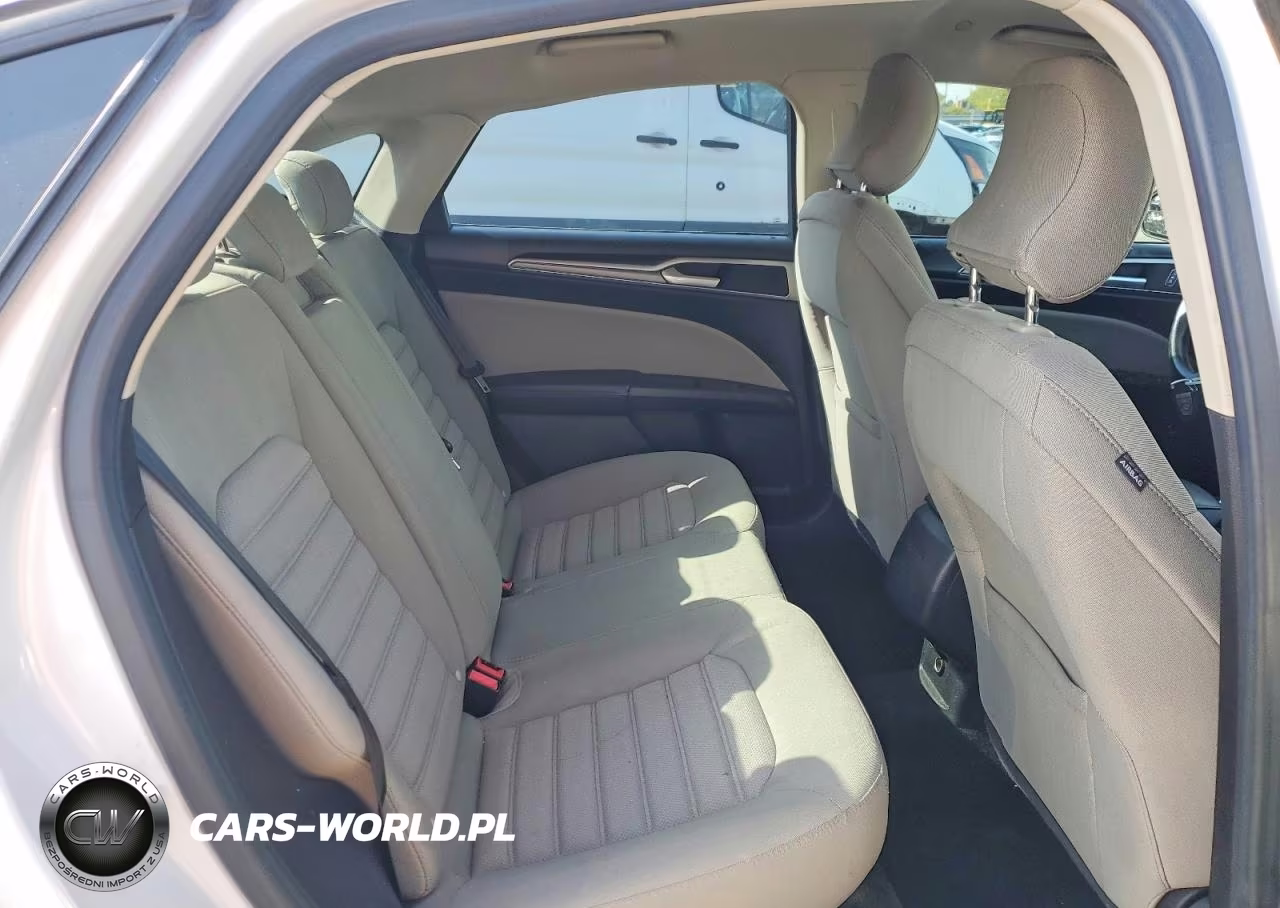 2018 Ford Fusion S Hybrid VIN:3FA6P0UU3JR224972 - 10