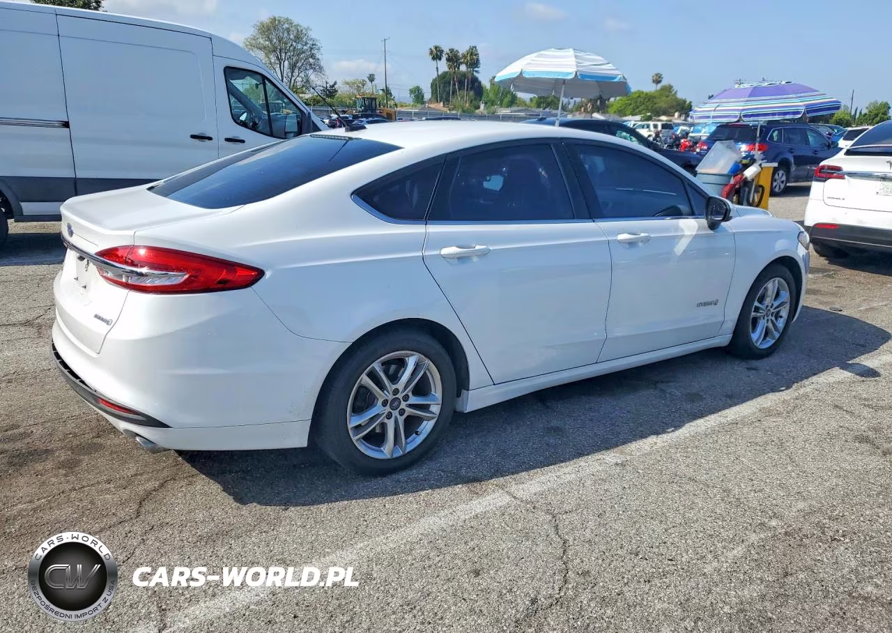 2018 Ford Fusion S Hybrid VIN:3FA6P0UU3JR224972 - 3