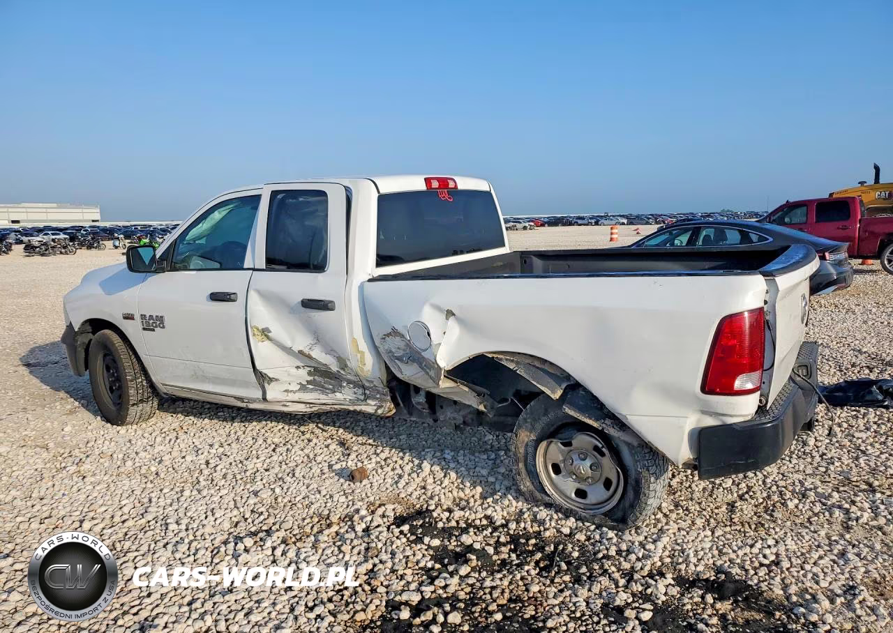 2019 Ram 1500 Classic Tradesman VIN:1C6RR7FT7KS588646 - 2