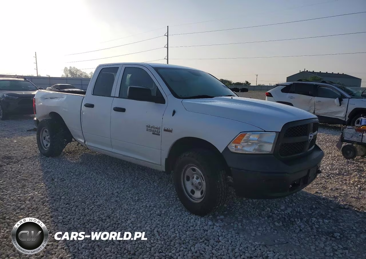 2019 Ram 1500 Classic Tradesman VIN:1C6RR7FT7KS588646 - 4