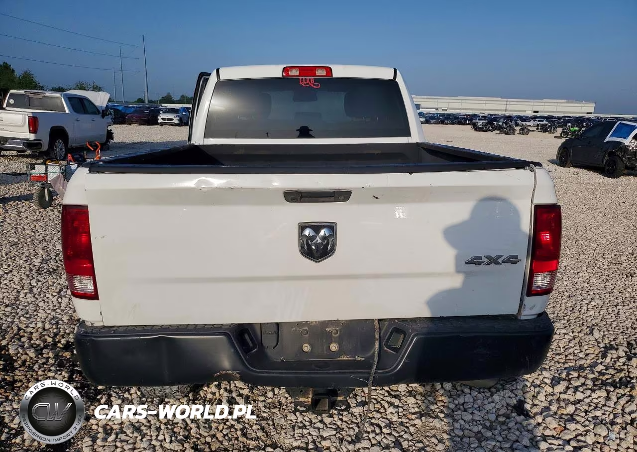 2019 Ram 1500 Classic Tradesman VIN:1C6RR7FT7KS588646 - 6
