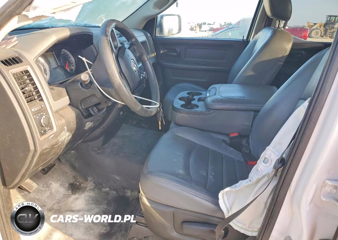 2019 Ram 1500 Classic Tradesman VIN:1C6RR7FT7KS588646 - 7