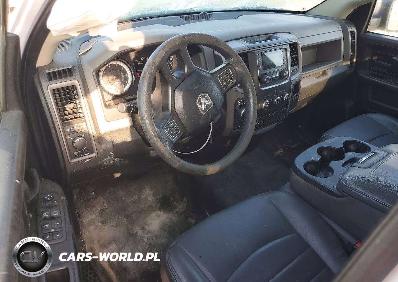 2019 Ram 1500 Classic Tradesman VIN:1C6RR7FT7KS588646 - 8