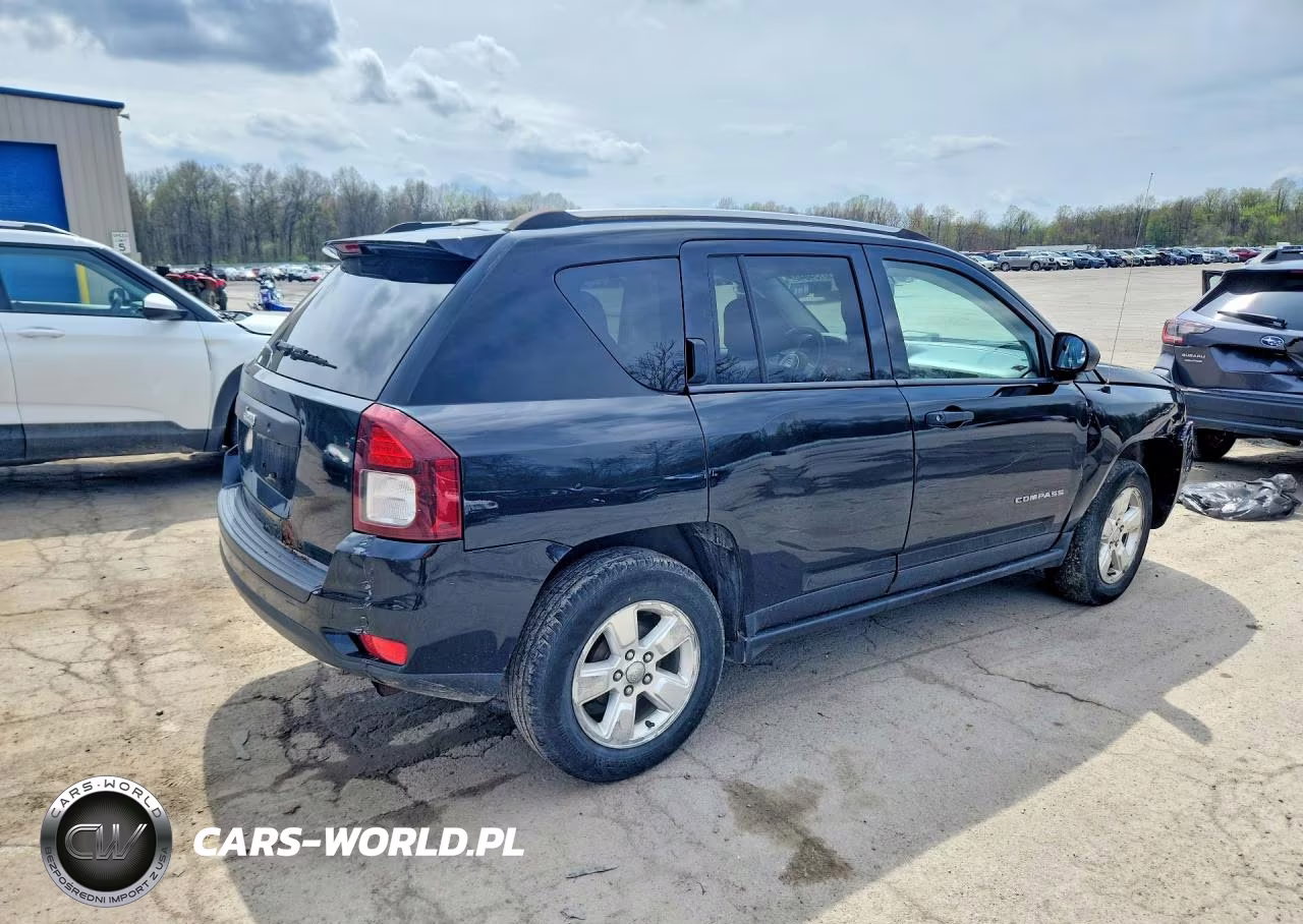 2014 Jeep Compass Sport VIN:1C4NJCBA1ED536160 - 3
