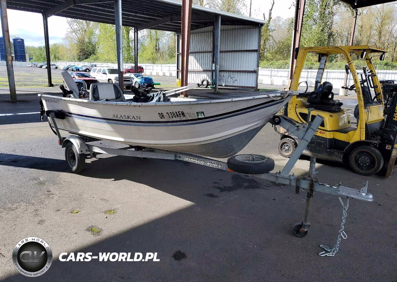 2017 Smoker Craft Boat