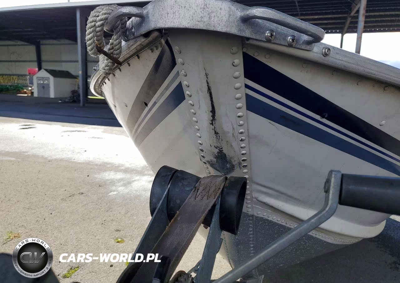 2017 Smoker Craft Boat VIN:SMK14009L001 - 10