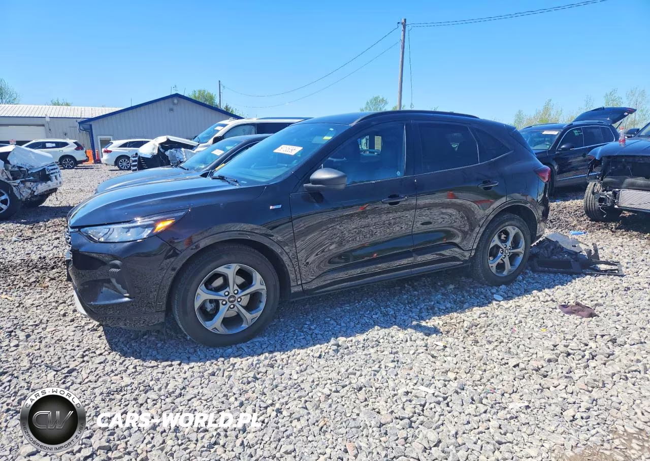 2023 Ford Escape St Line