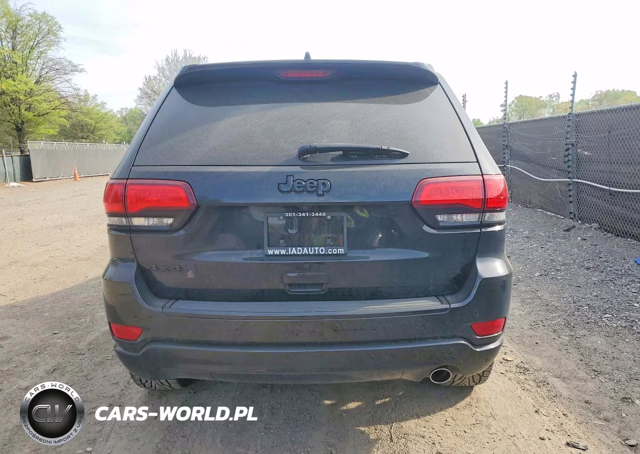 2018 Jeep Grand Cherokee Laredo VIN:1C4RJFAGXJC387529 - 6