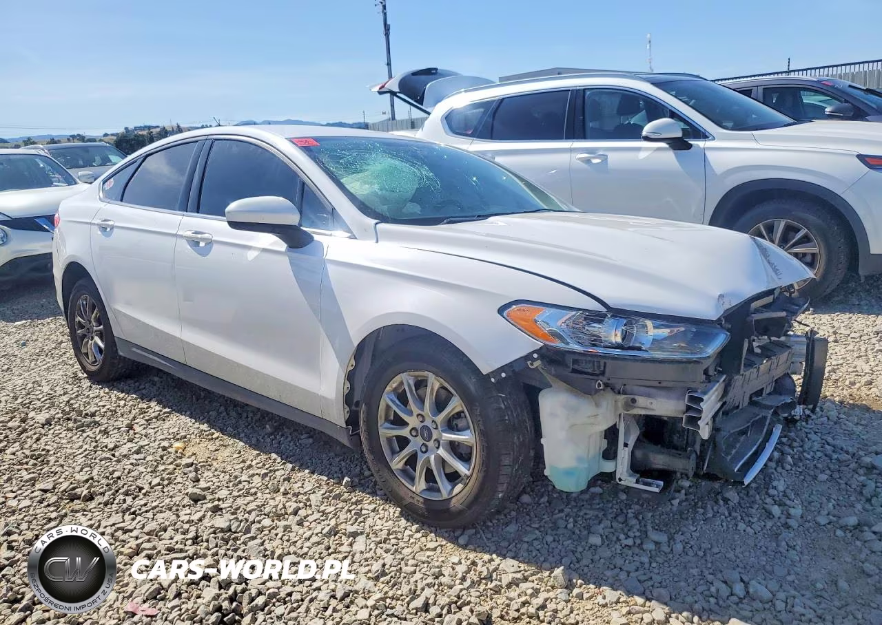 2016 Ford Fusion S VIN:3FA6P0G77GR338410 - 4