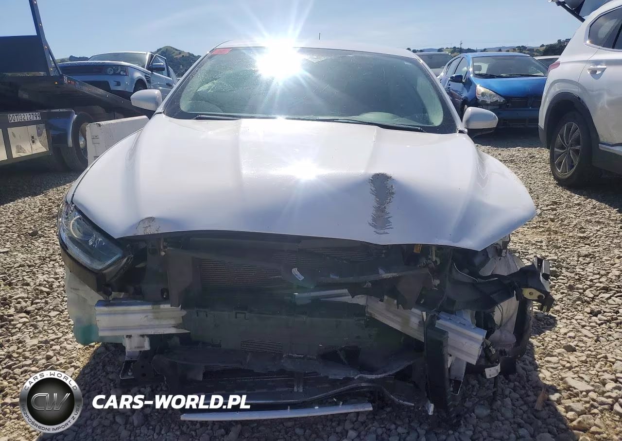 2016 Ford Fusion S VIN:3FA6P0G77GR338410 - 5