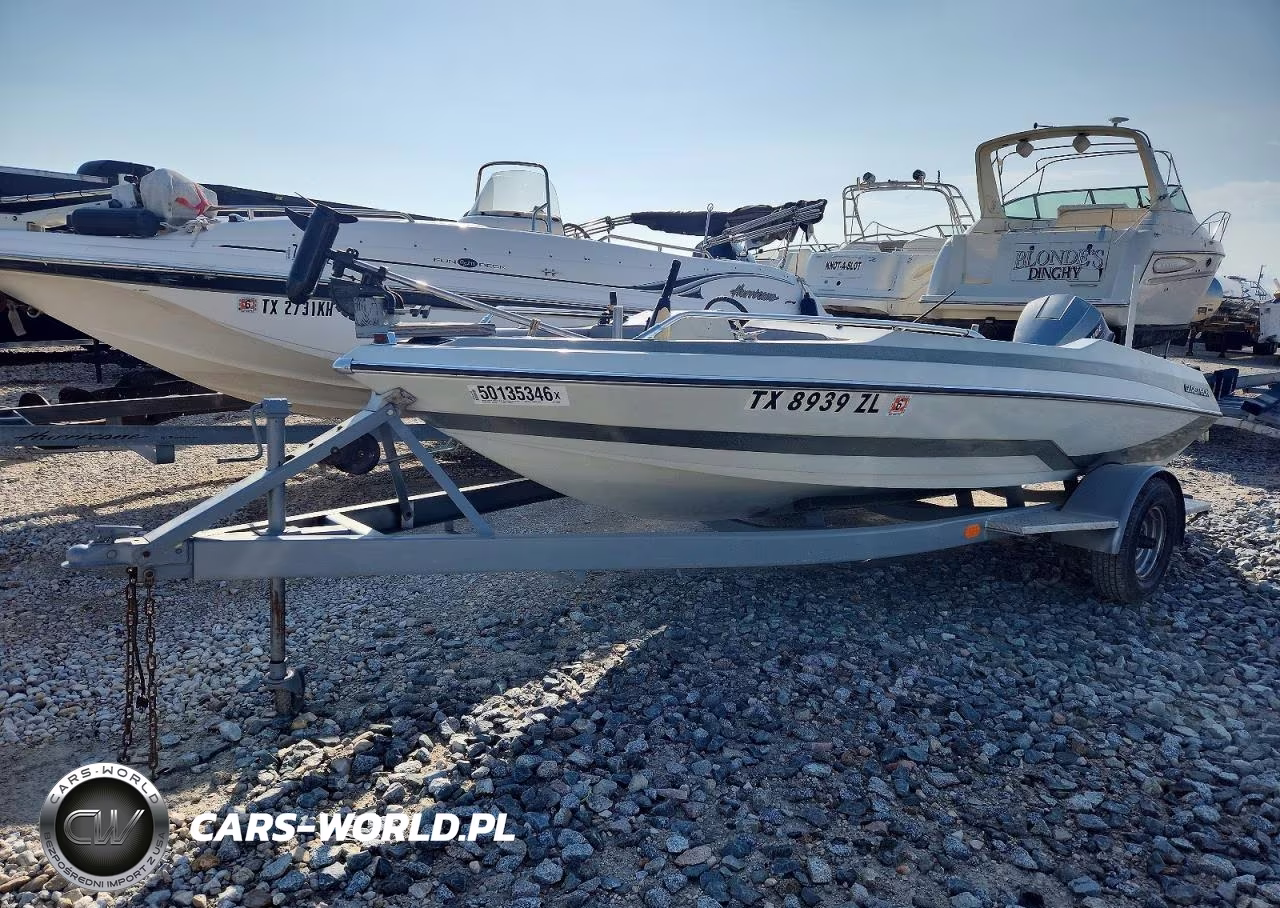 1983 Glasstron Boat VIN:GLAC2247M83K - 2