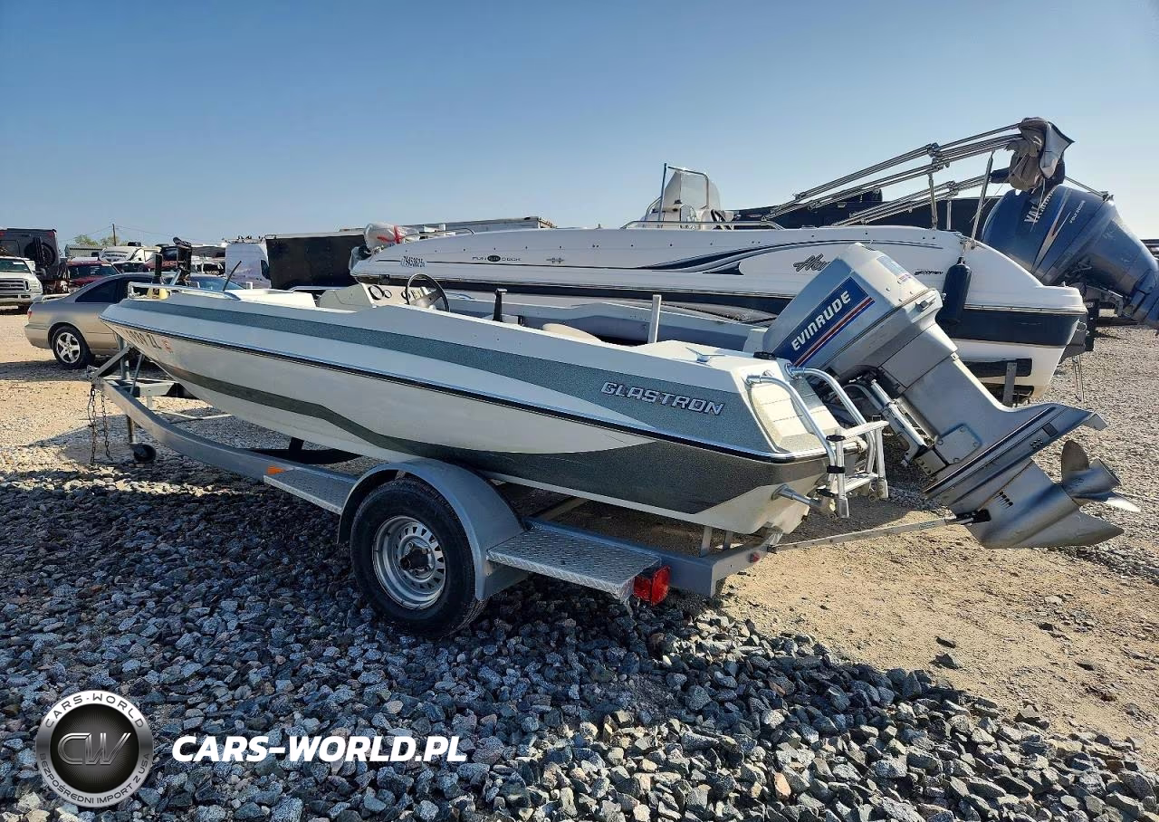1983 Glasstron Boat VIN:GLAC2247M83K - 3