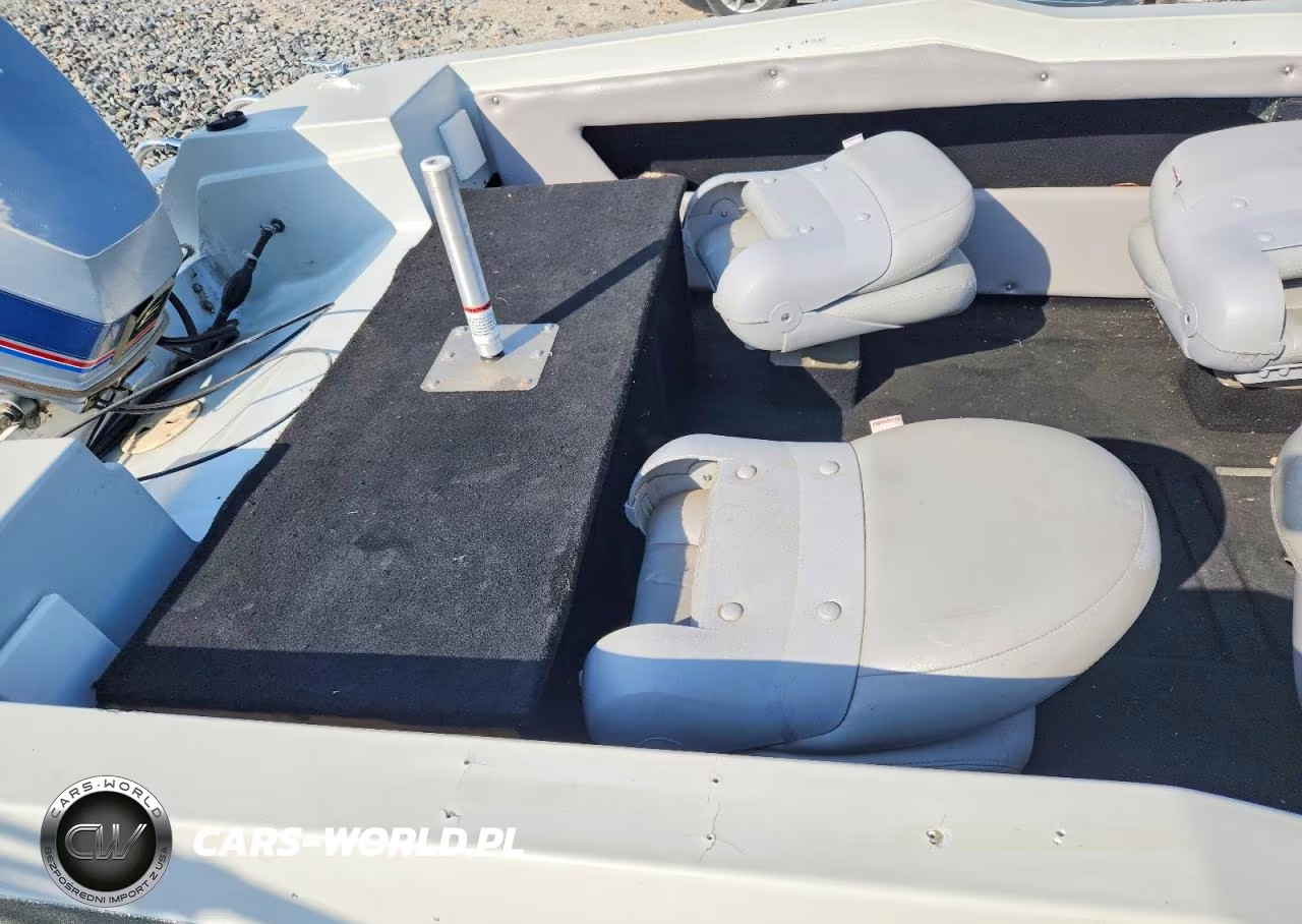 1983 Glasstron Boat VIN:GLAC2247M83K - 6