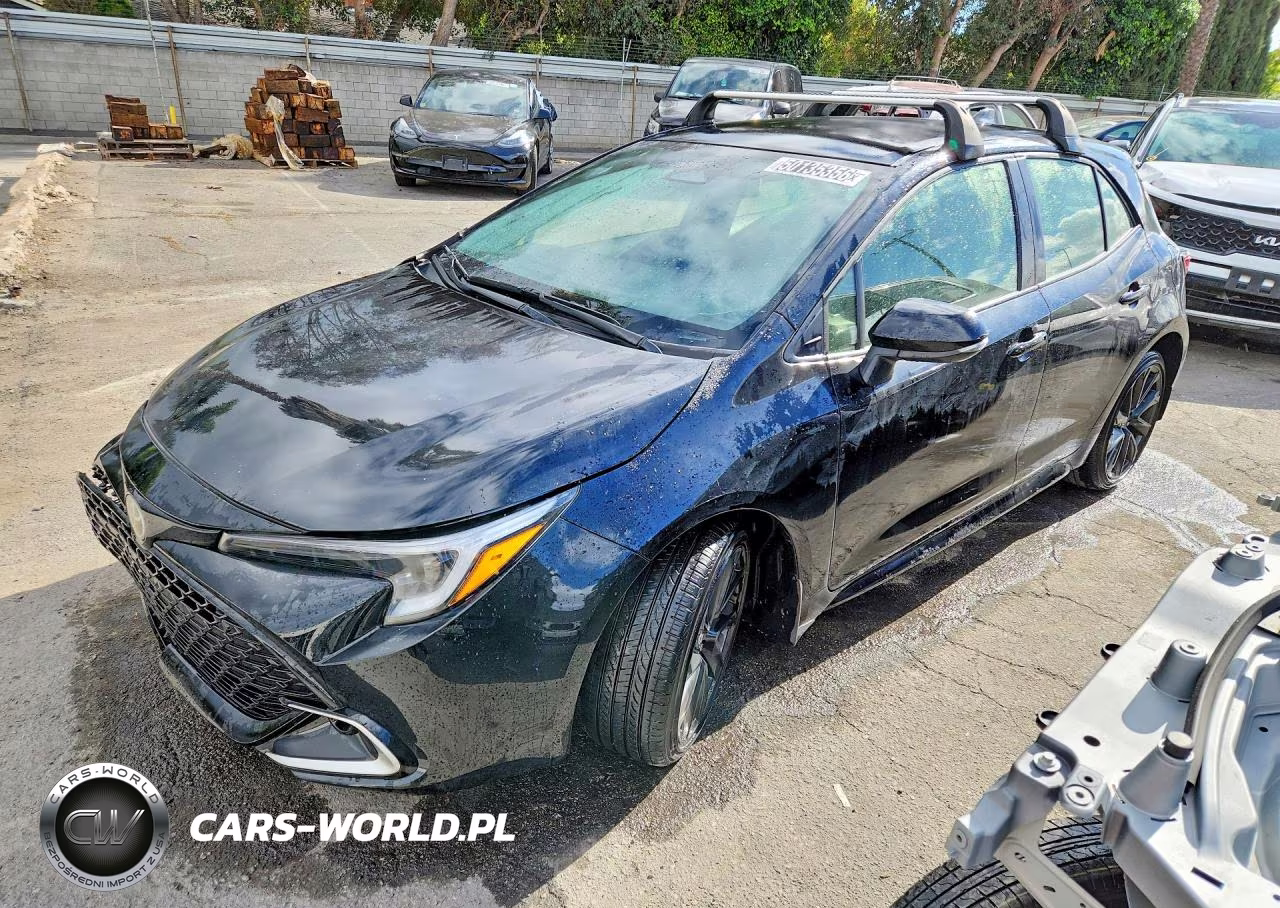 2025 Toyota Corolla Hatchback Xse