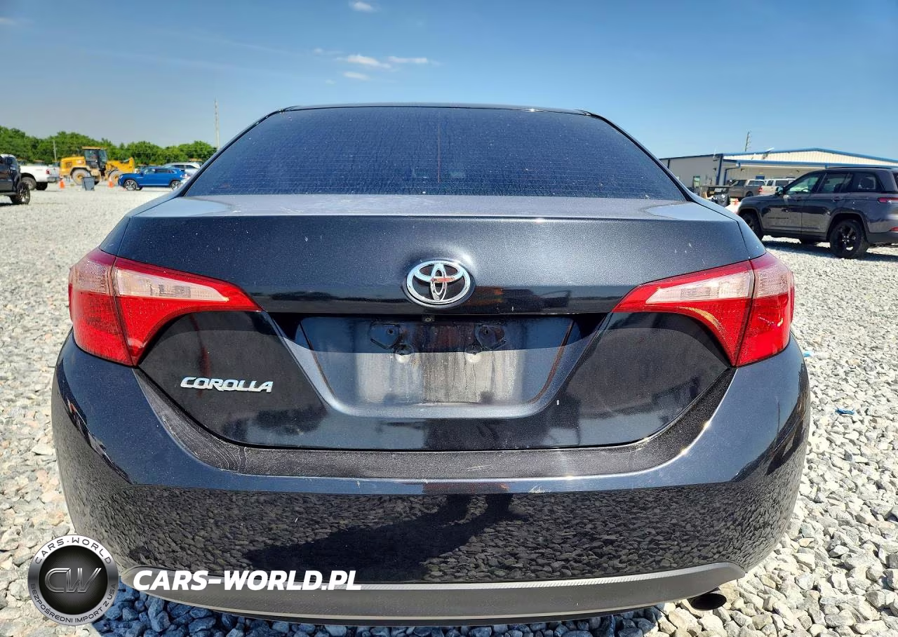 2018 Toyota Corolla Le VIN:2T1BURHE1JC123217 - 6
