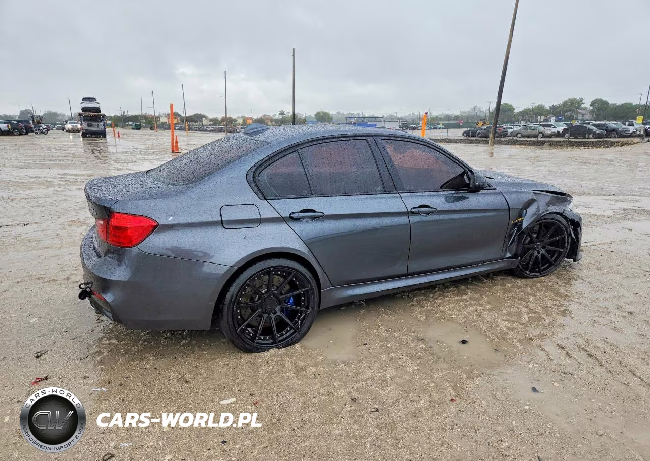 2015 BMW M3 VIN:WBS3C9C57FP804854 - 3