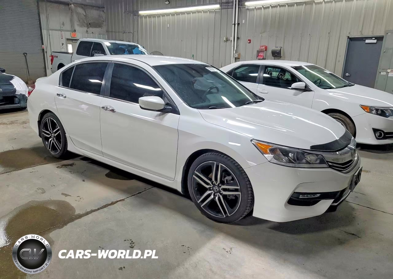 2017 Honda Accord Sport VIN:1HGCR2F65HA183364 - 4