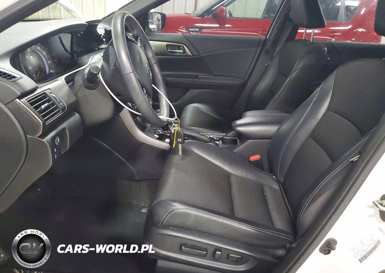 2017 Honda Accord Sport VIN:1HGCR2F65HA183364 - 7