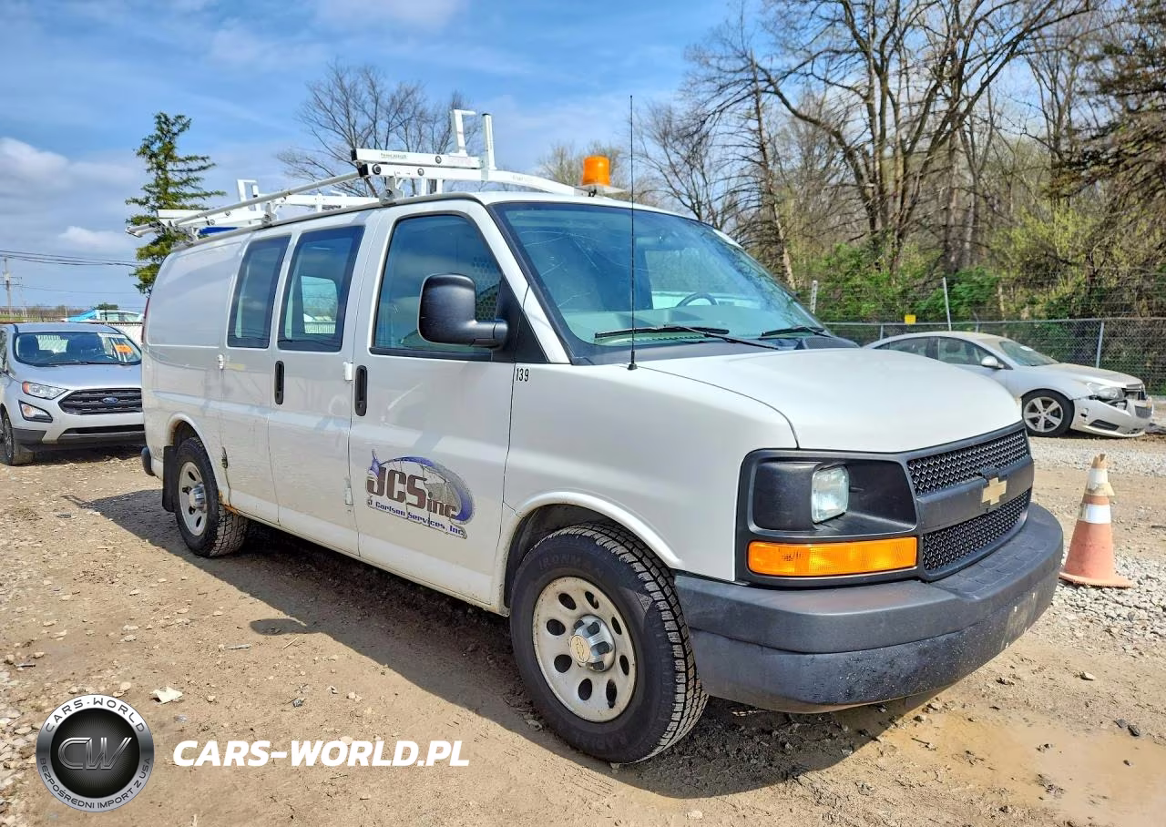 2012 Chevrolet Express G1500 VIN:1GCSHAF48C1174463 - 4