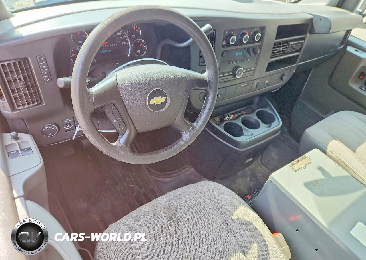 2012 Chevrolet Express G1500 VIN:1GCSHAF48C1174463 - 8