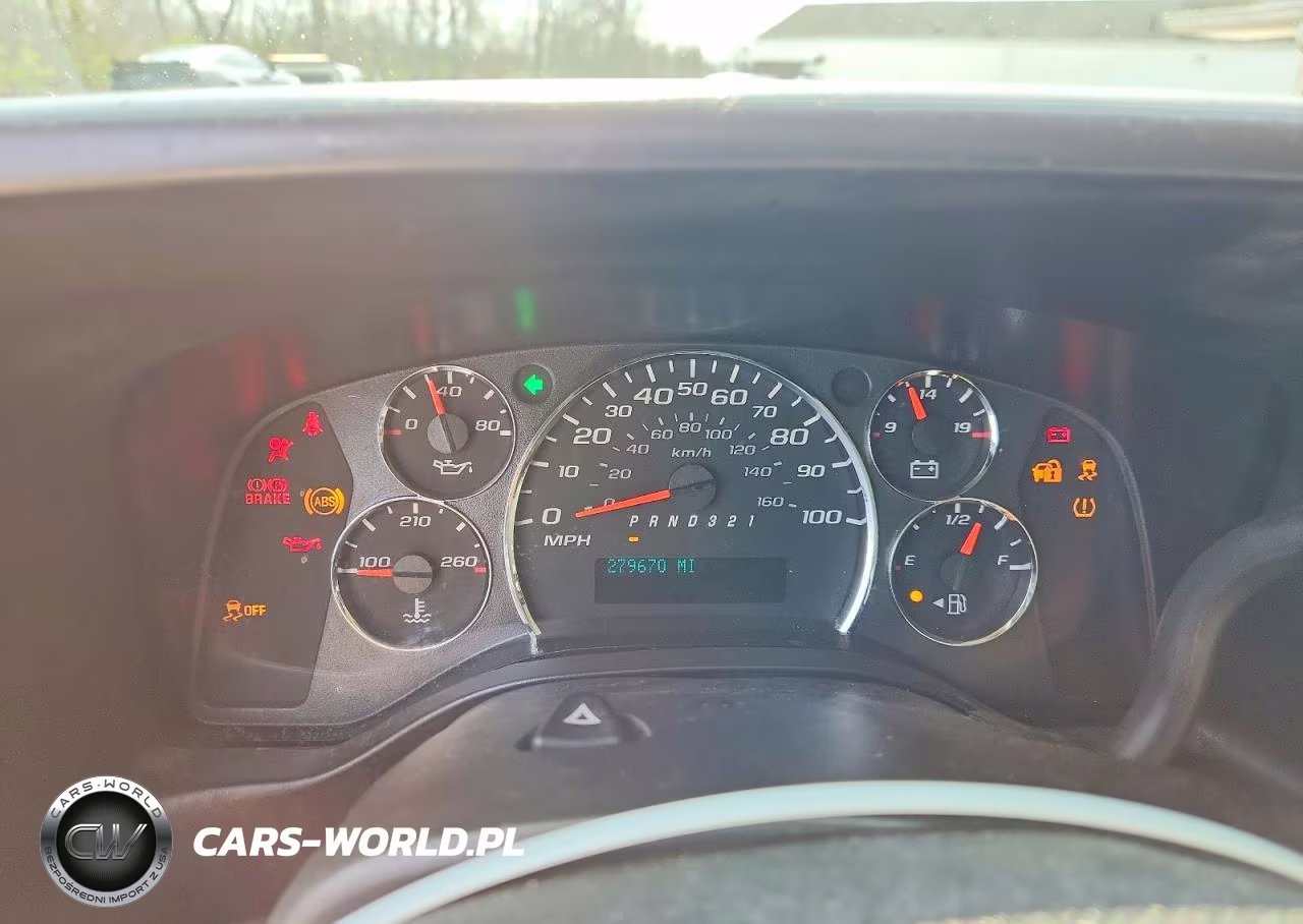 2012 Chevrolet Express G1500 VIN:1GCSHAF48C1174463 - 9