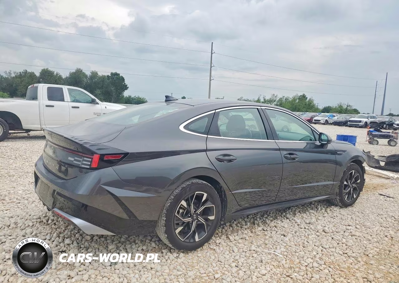 2025 Hyundai Sonata Sel VIN:KMHL64JAXSA485539 - 3