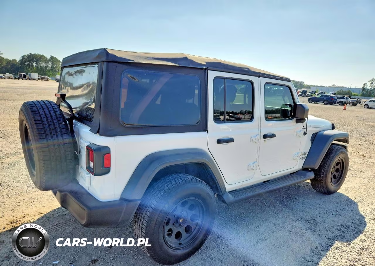 2018 Jeep Wrangler Unlimited Sport VIN:1C4HJXDG0JW138846 - 3