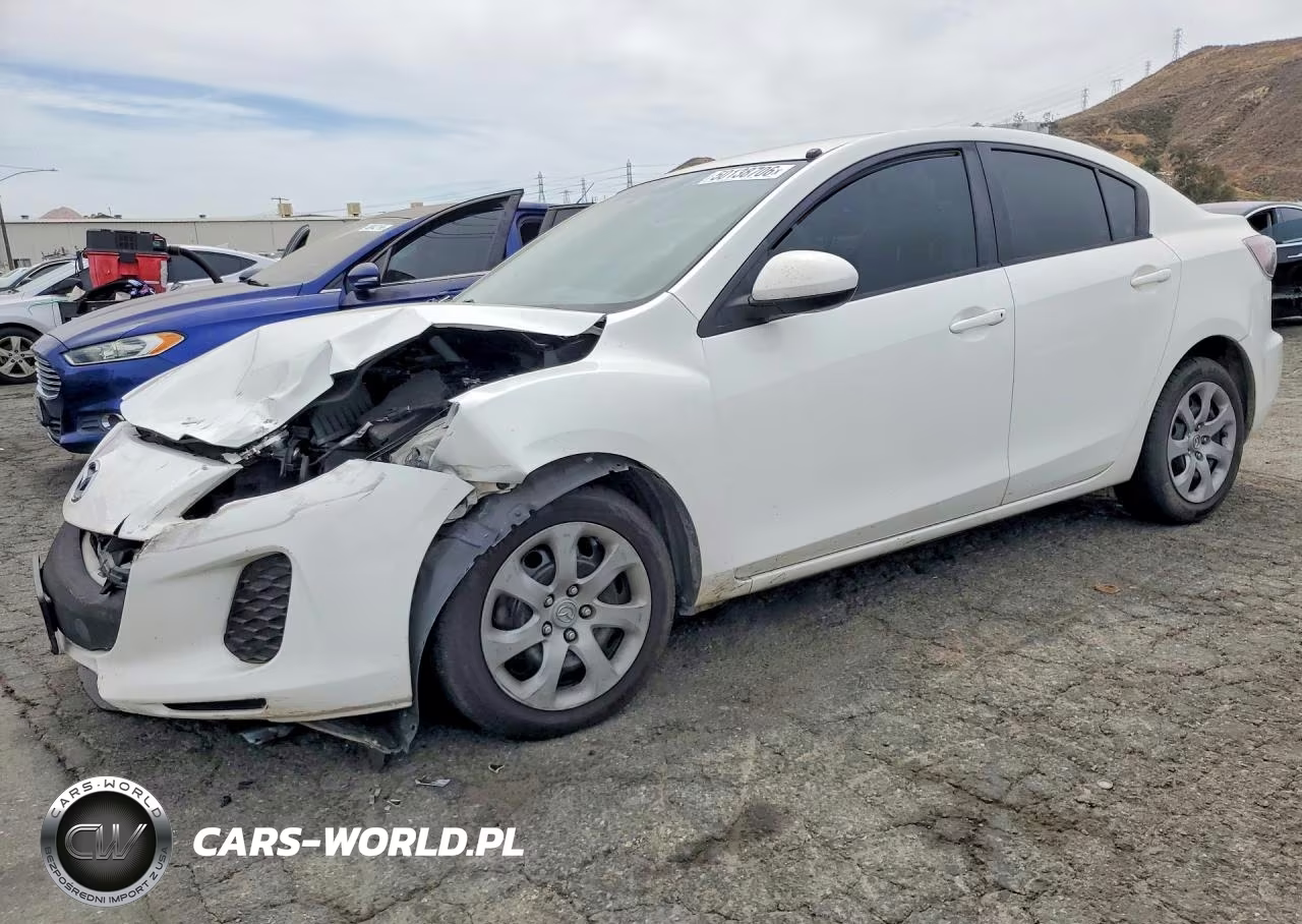 2013 Mazda 3 I