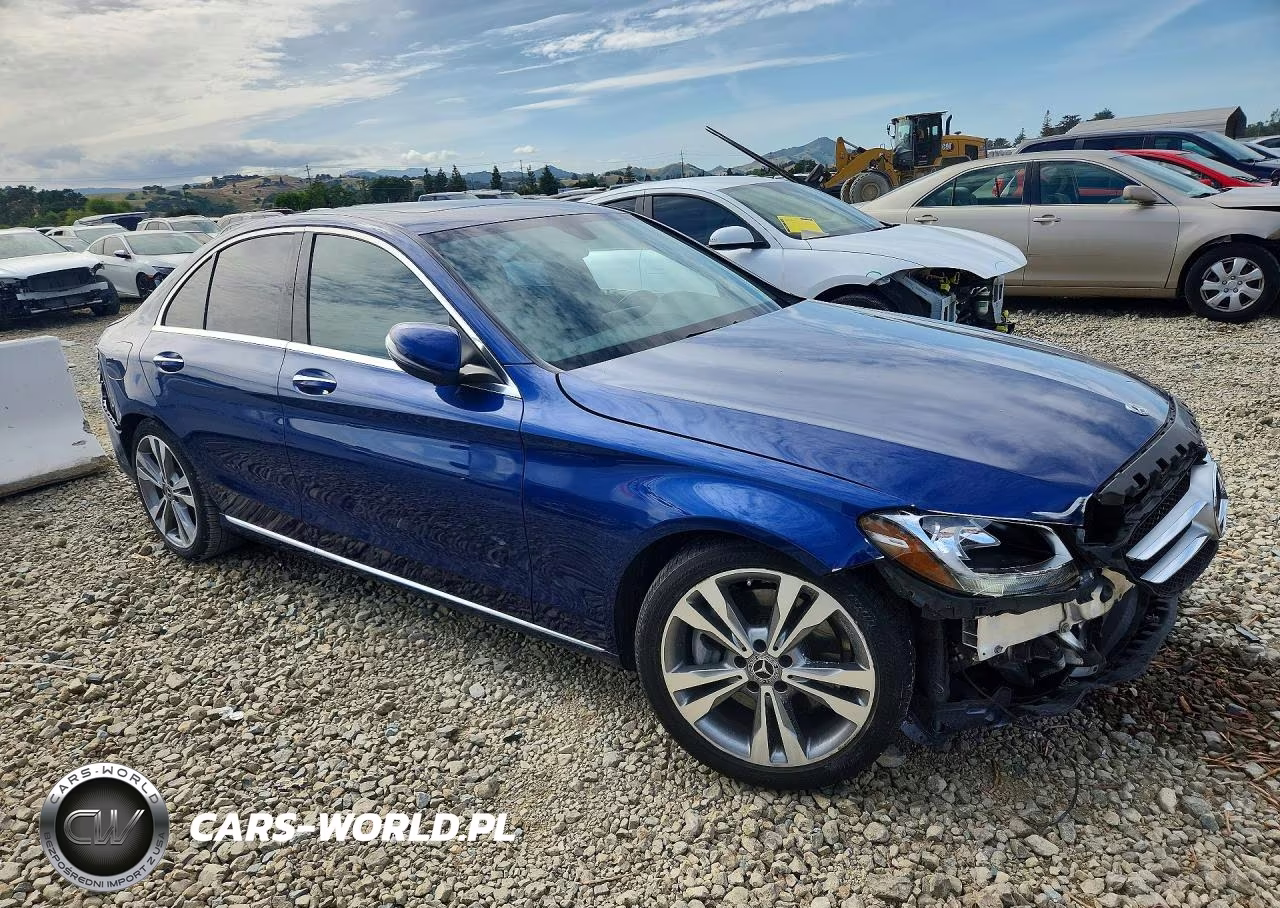 2018 Mercedes-Benz C 300 VIN:55SWF4JB6JU251641 - 4