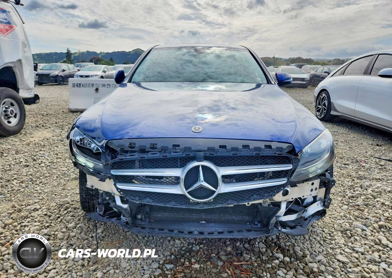 2018 Mercedes-Benz C 300 VIN:55SWF4JB6JU251641 - 5