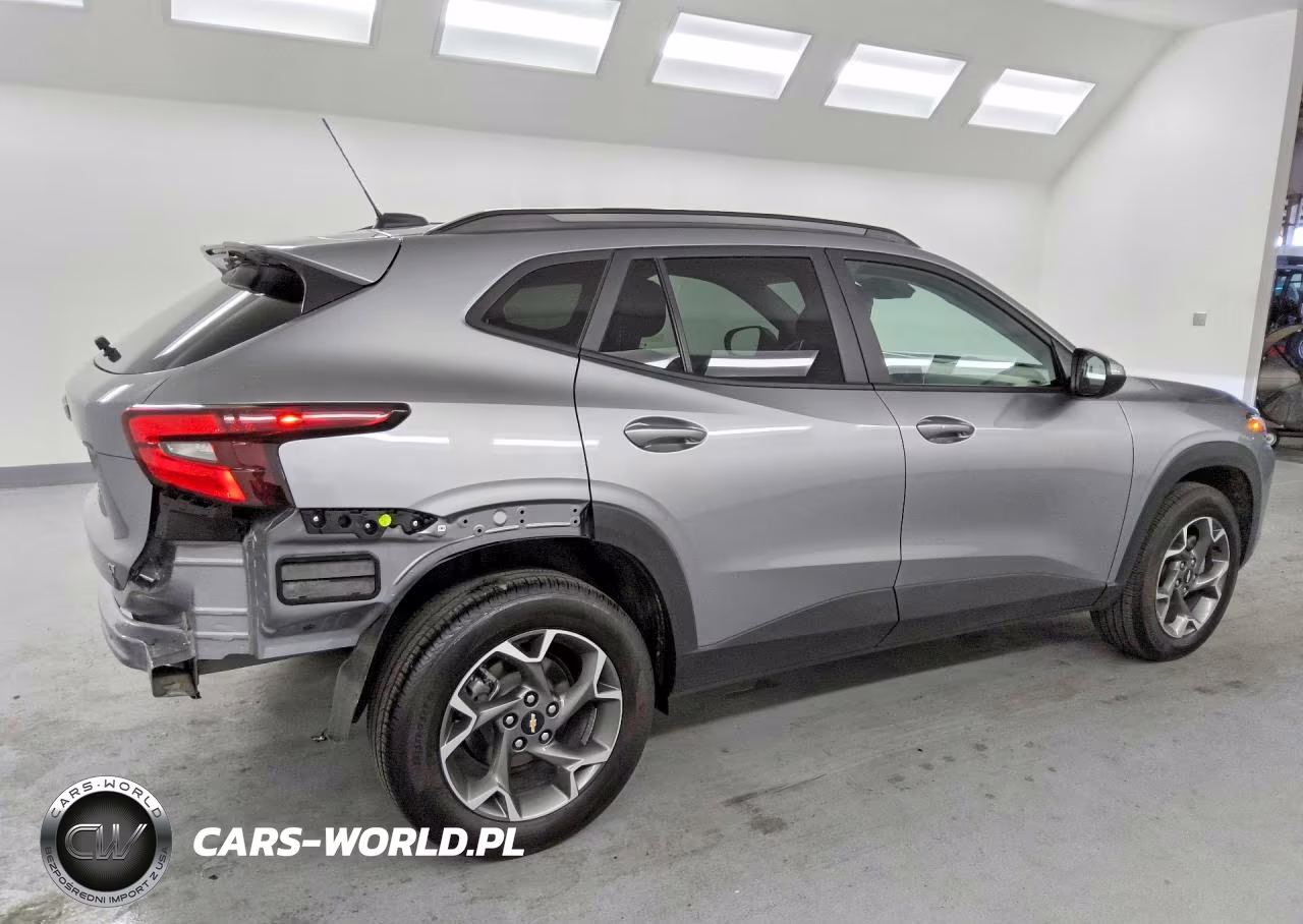 2025 Chevrolet Trax VIN:KL77LHEPXSC170097 - 3