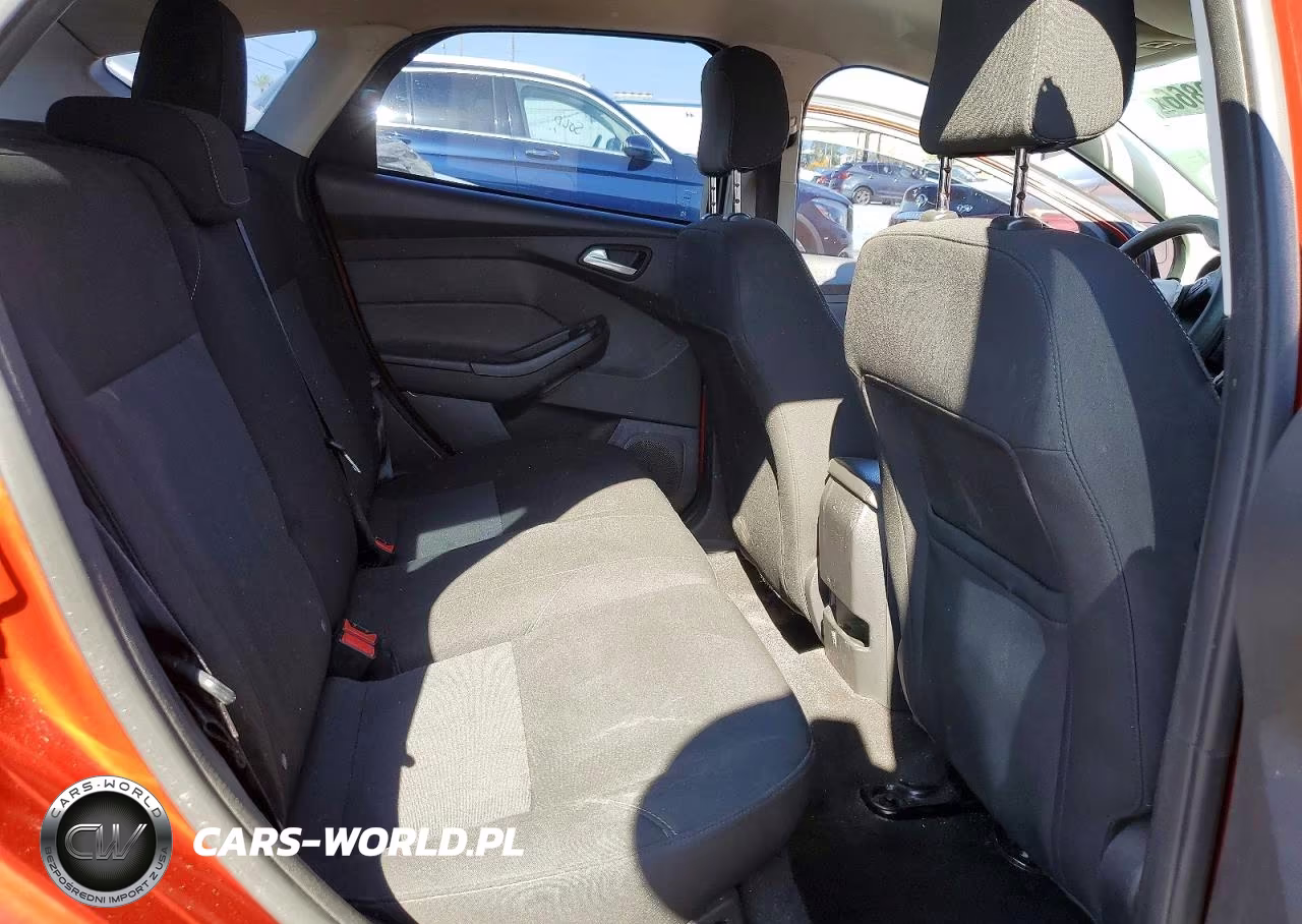 2018 Ford Focus Se VIN:1FADP3K2XJL308313 - 11
