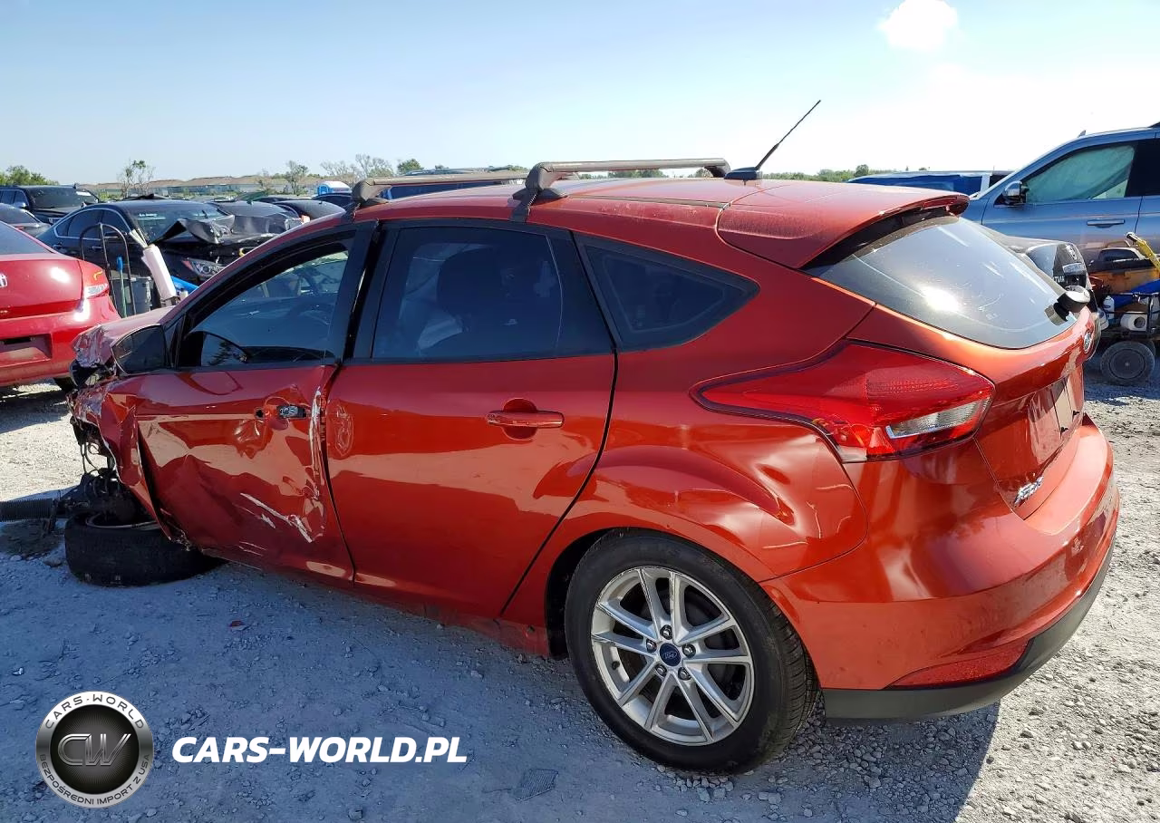2018 Ford Focus Se VIN:1FADP3K2XJL308313 - 2