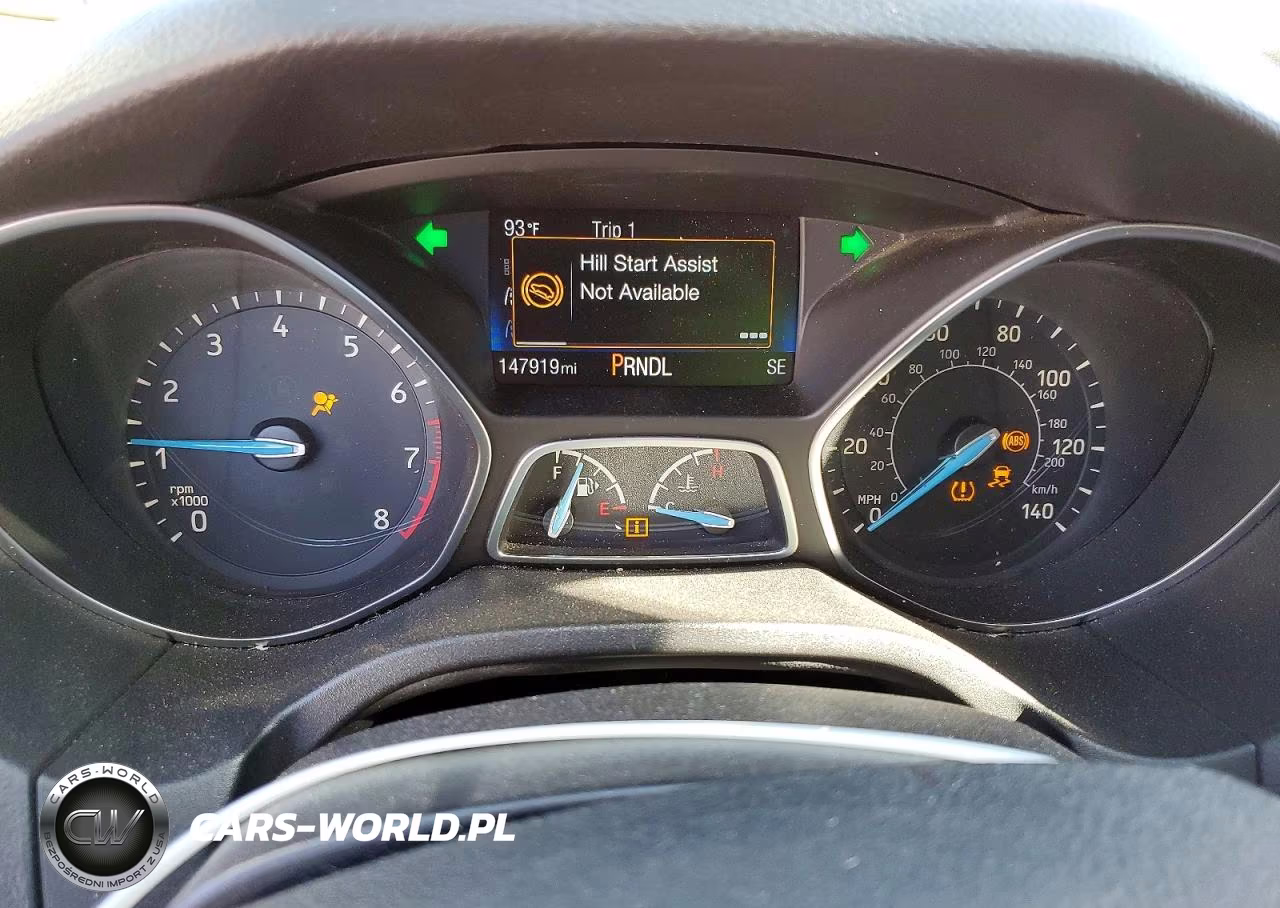 2018 Ford Focus Se VIN:1FADP3K2XJL308313 - 9