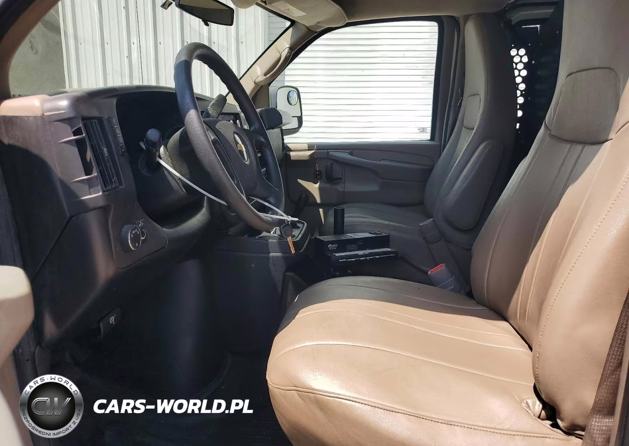 2011 Chevrolet Express G2500 VIN:1GCWGFCBXB1129611 - 7
