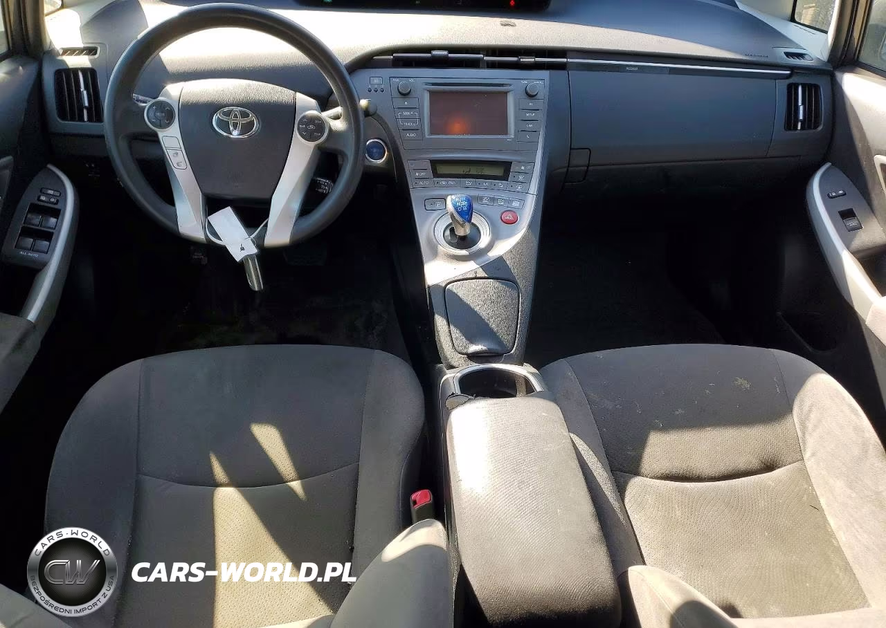 2012 Toyota Prius Two VIN:JTDKN3DU6C5406851 - 8