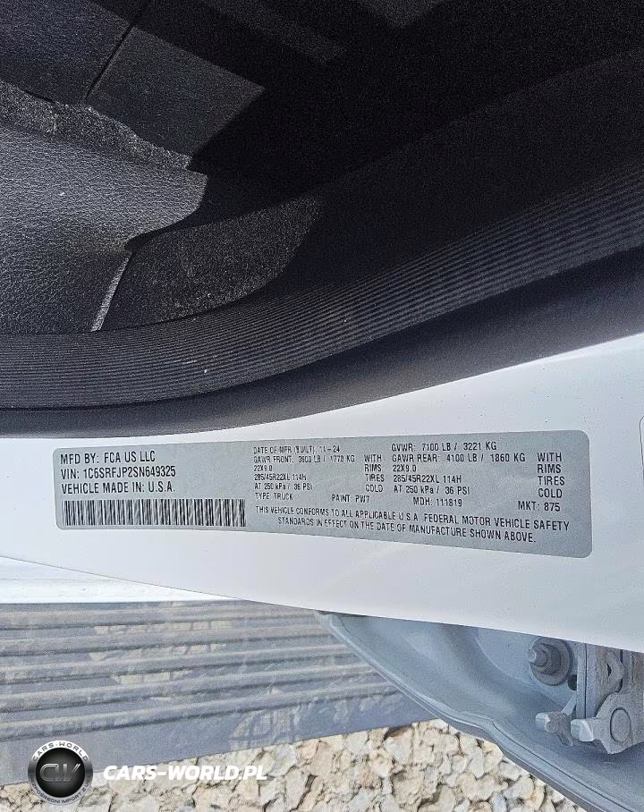 2025 Ram 1500 Laramie VIN:1C6SRFJP2SN649325 - 12