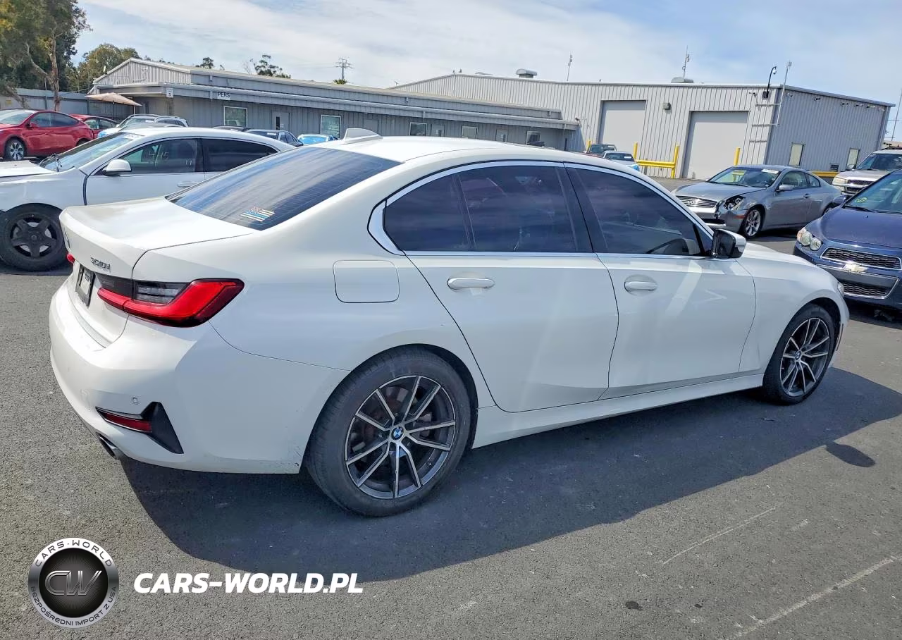 2019 BMW 330I VIN:WBA5R1C56KAK10895 - 3
