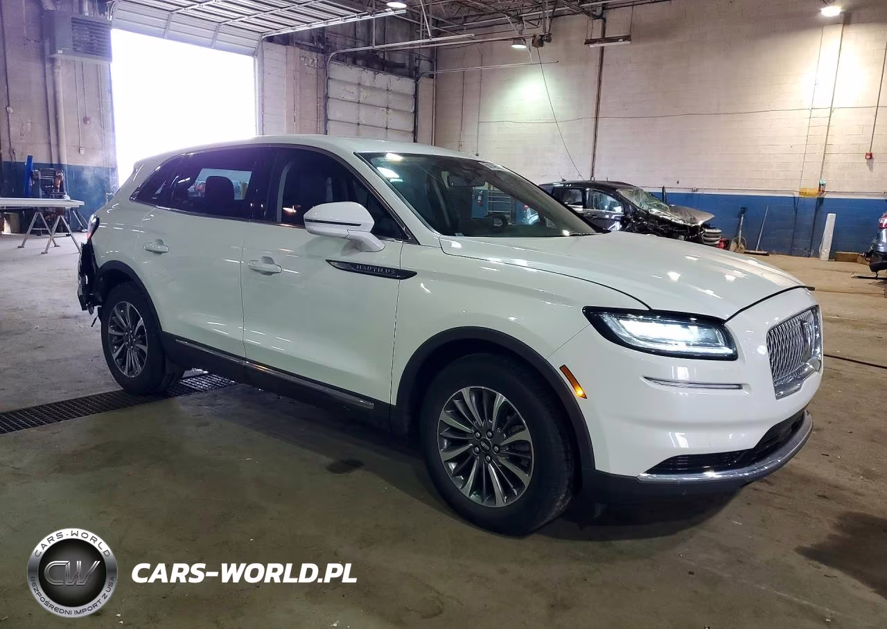 2023 Lincoln Nautilus VIN:2LMPJ6J93PBL04296 - 4