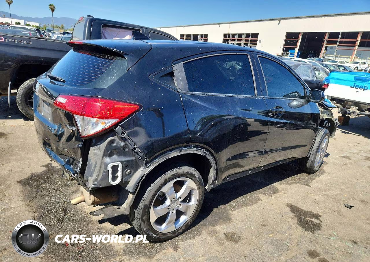2021 Honda Hr-V Lx VIN:3CZRU6H31MM753465 - 3