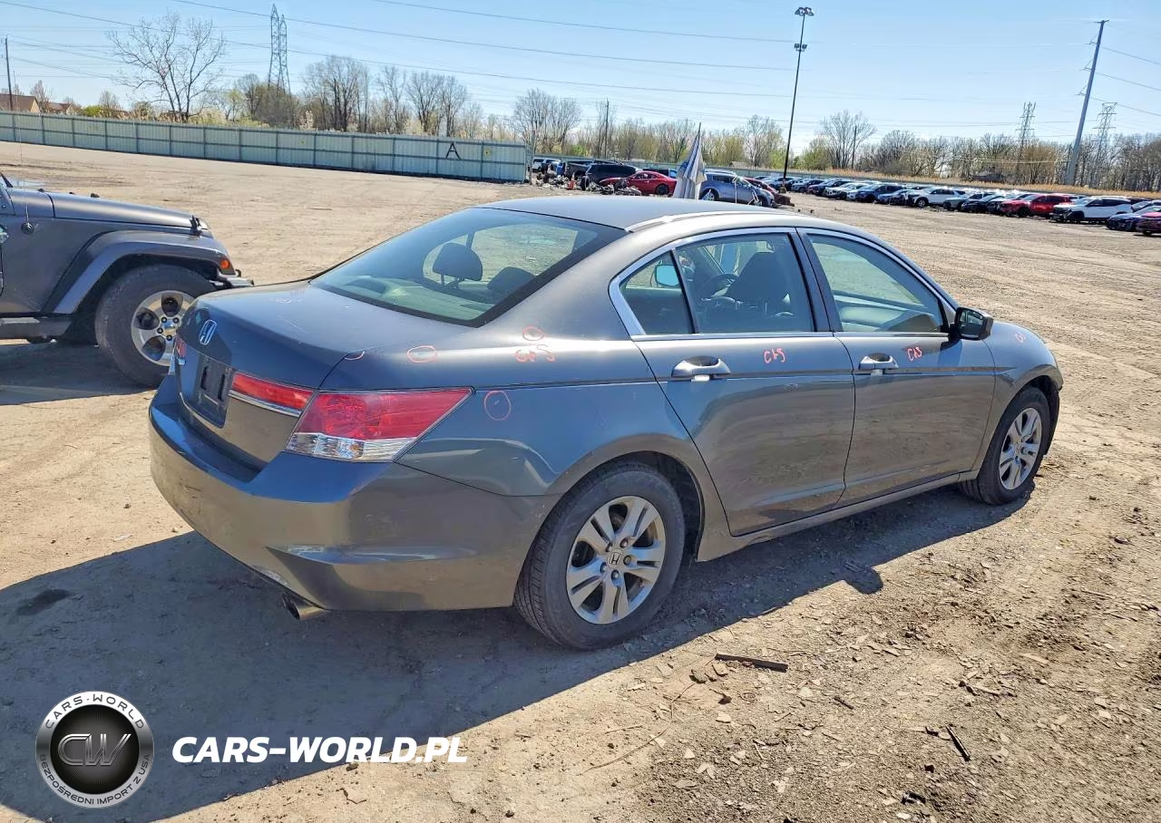 2011 Honda Accord Lxp VIN:1HGCP2F45BA032830 - 3