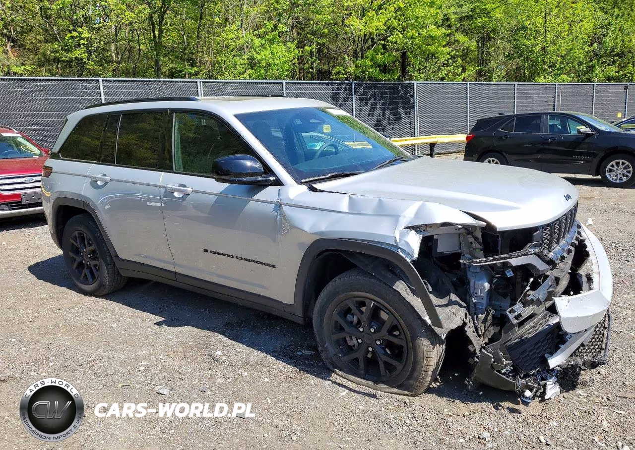 2024 Jeep Grand Cherokee Laredo VIN:1C4RJHAG9RC233126 - 4