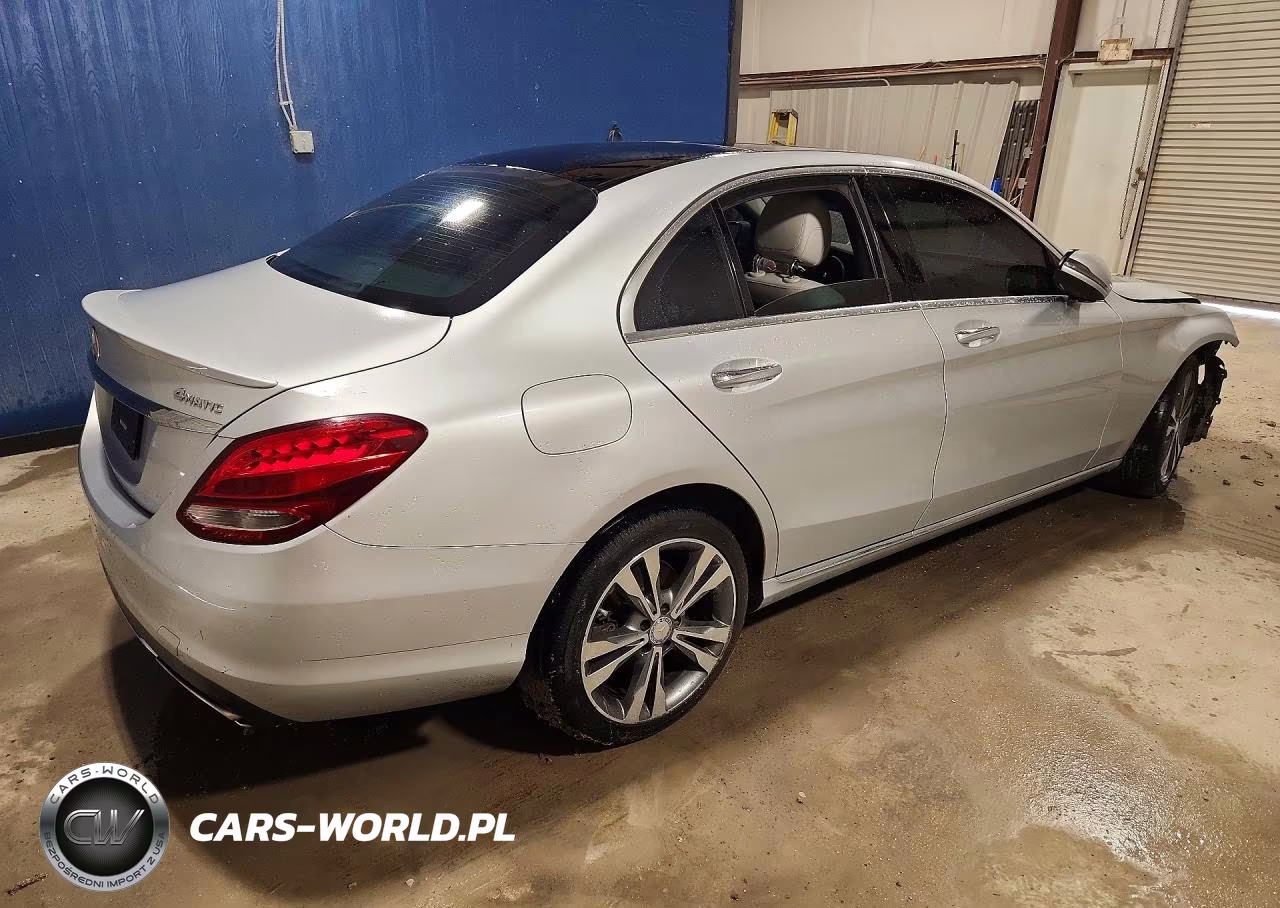 2017 Mercedes-Benz C 300 4Matic VIN:55SWF4KB9HU209053 - 3