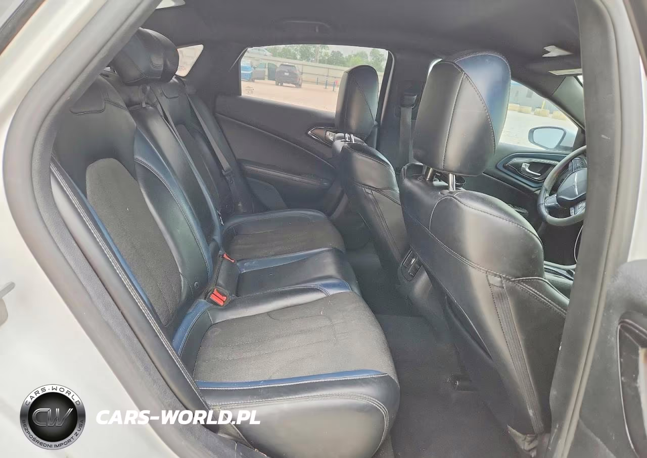 2015 Chrysler 200 S VIN:1C3CCCBB8FN713197 - 10