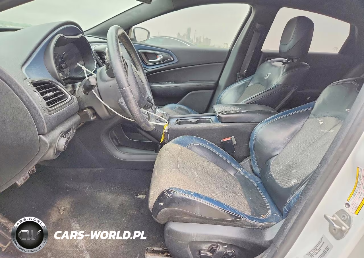 2015 Chrysler 200 S VIN:1C3CCCBB8FN713197 - 7