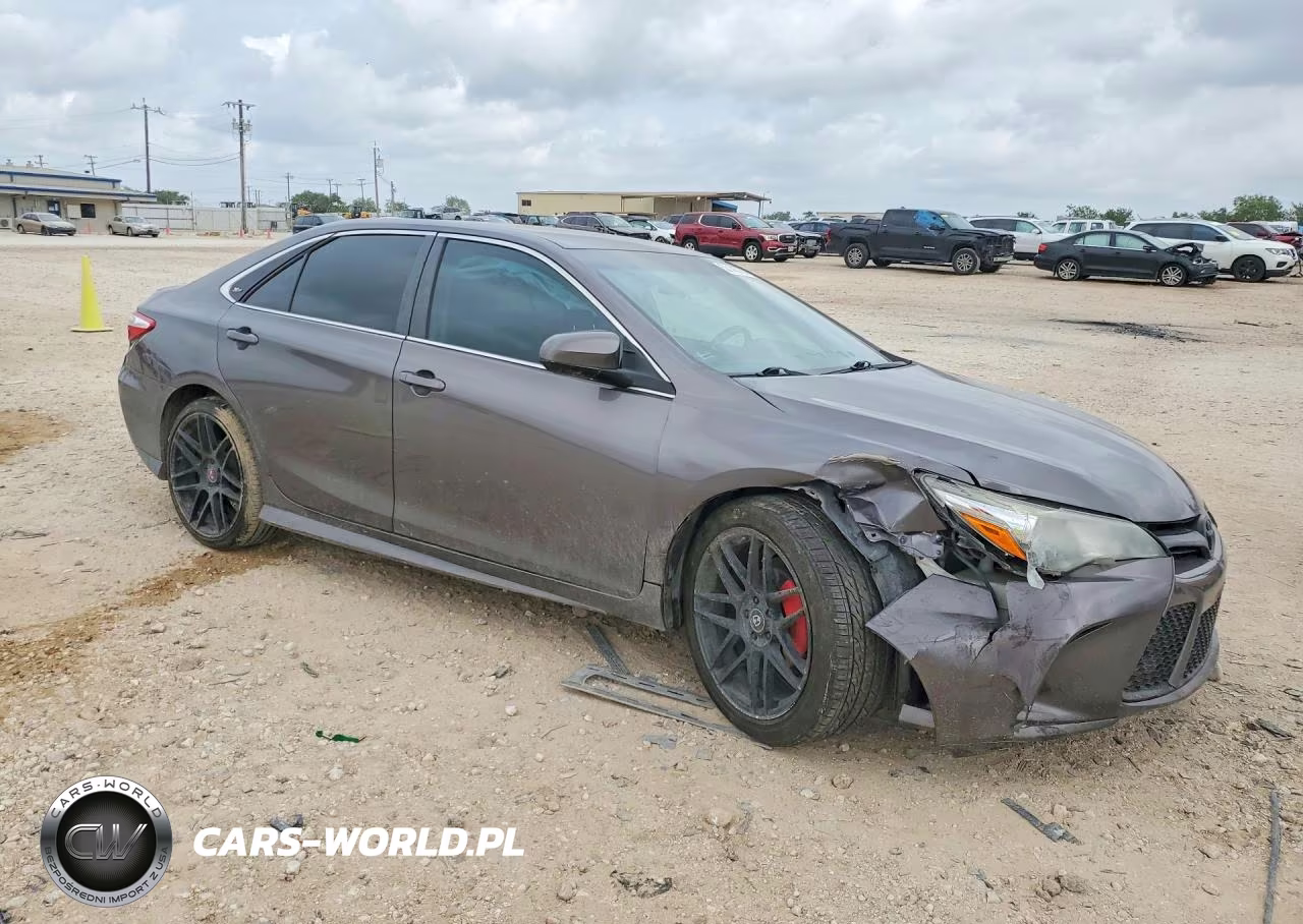 2016 Toyota Camry Se VIN:4T1BF1FK6GU184994 - 4