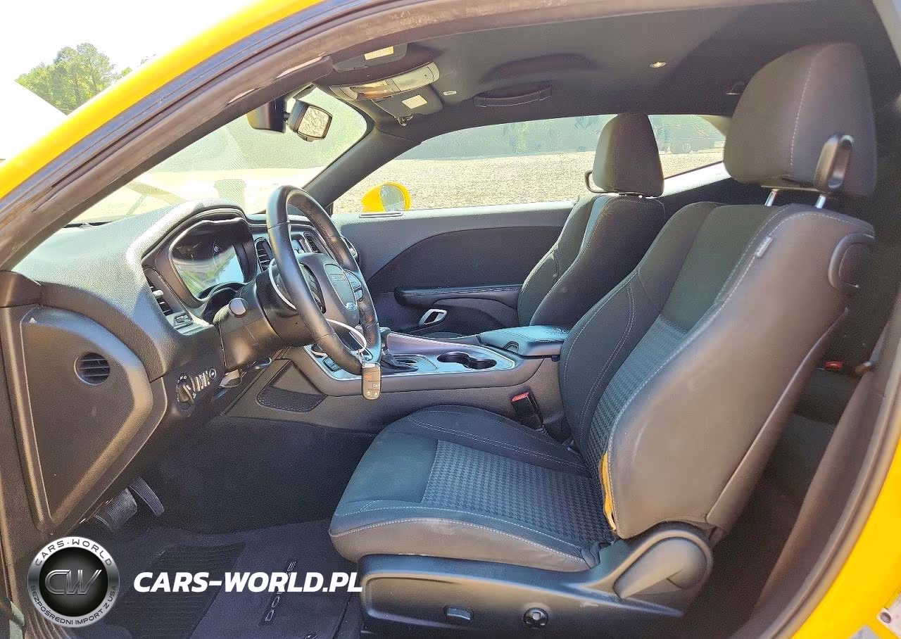 2017 Dodge Challenger Sxt VIN:2C3CDZAG0HH613460 - 7