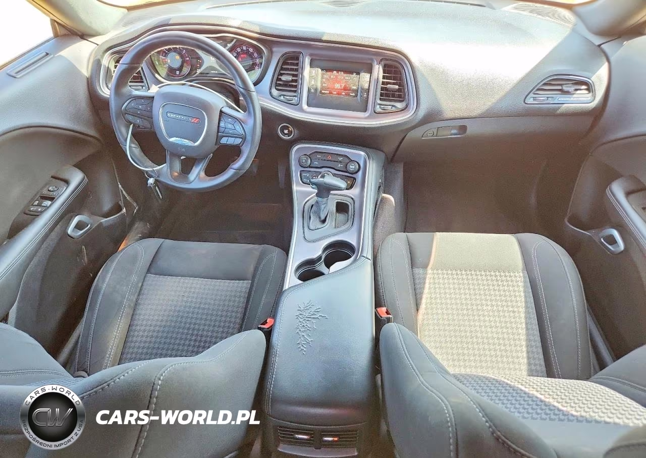 2017 Dodge Challenger Sxt VIN:2C3CDZAG0HH613460 - 8
