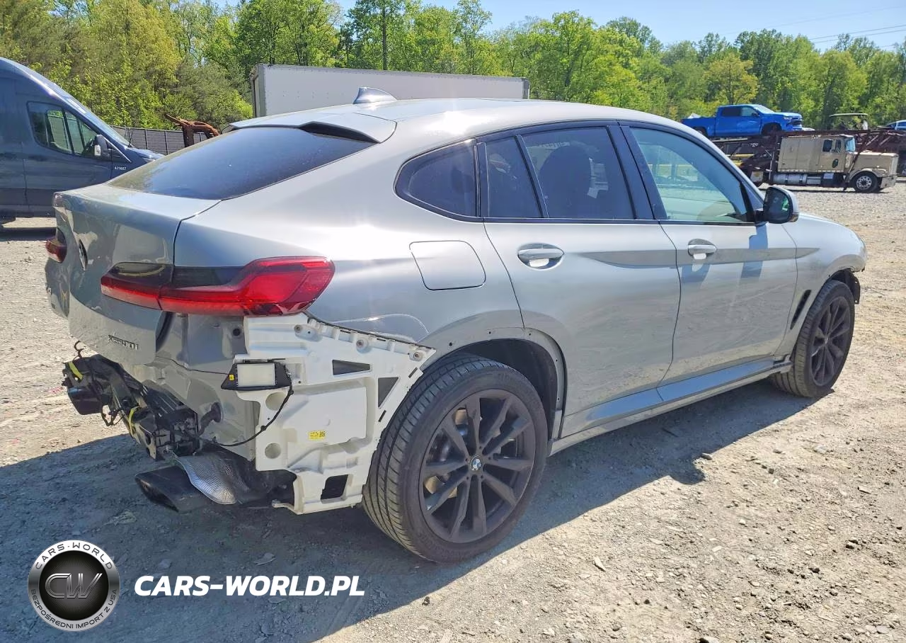 2025 BMW X4 xDrive30I VIN:5UX33DT00S9X92784 - 3