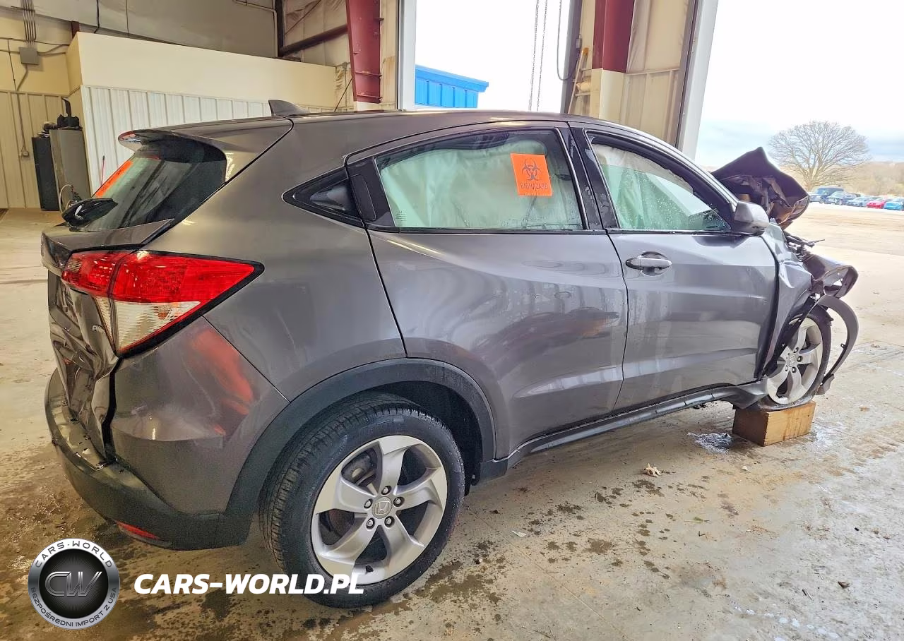 2022 Honda Hr-V Lx VIN:3CZRU6H30NM724122 - 3